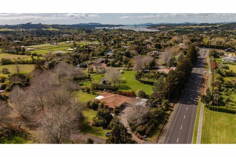 Photo of property in 34 Waipapa Road, Kerikeri, 0230