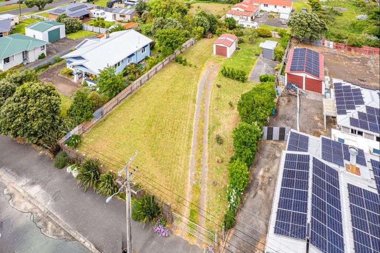 Photo of property in 169 Egmont Street, Patea, 4520
