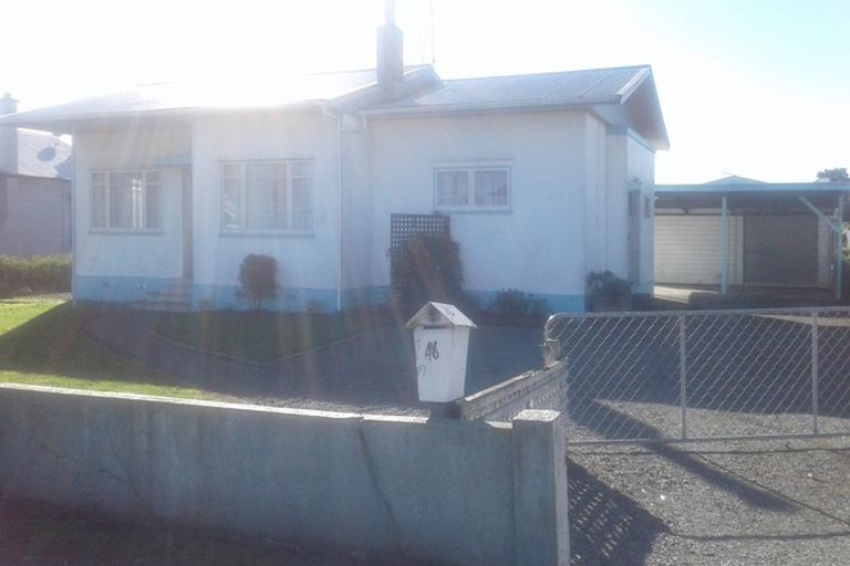 Photo of property in 46 Mako Mako Road, Levin, 5510