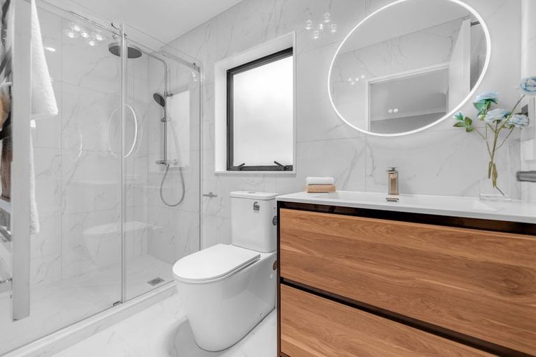 Photo of property in 2e Hughs Way, Flat Bush, Auckland, 2019