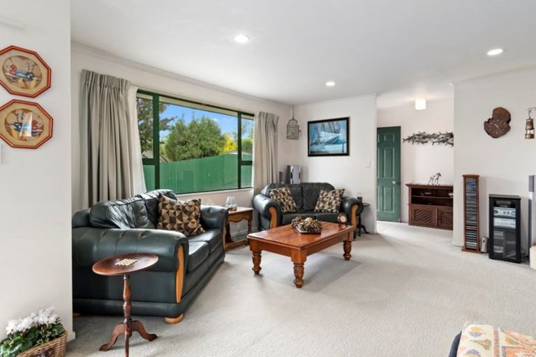 Photo of property in 5 Zachary Place, Welcome Bay, Tauranga, 3112