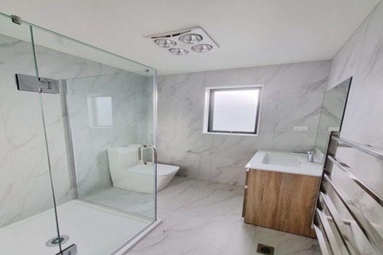 Photo of property in 45a Crestview Rise, Papakura, 2110