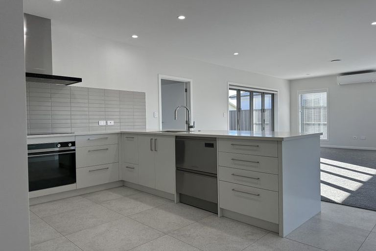 Photo of property in 17 George Yee Place, Taradale, Napier, 4112