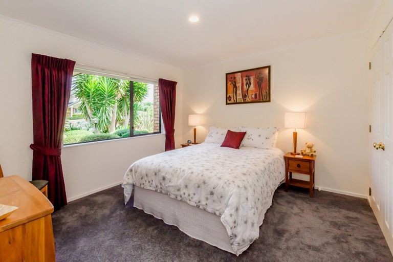 Photo of property in 70 Milne Drive, Paraparaumu, 5032