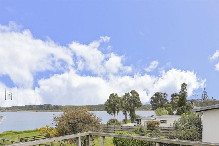Photo of property in 618a Pukehina Parade, Pukehina, Te Puke, 3189