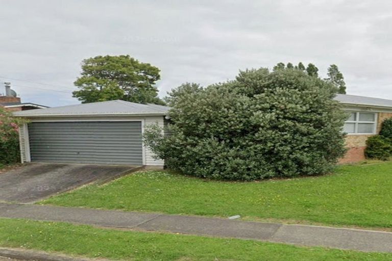 Photo of property in 2 Pandora Place, Pakuranga, Auckland, 2010