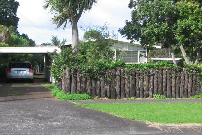 Photo of property in 21 Tamaki Bay Drive, Pakuranga, Auckland, 2010