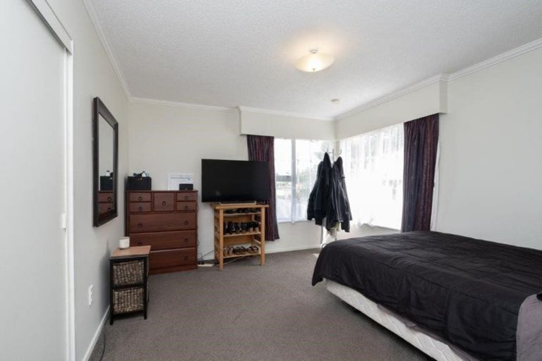 Photo of property in 24 High Street South, Eltham, 4322