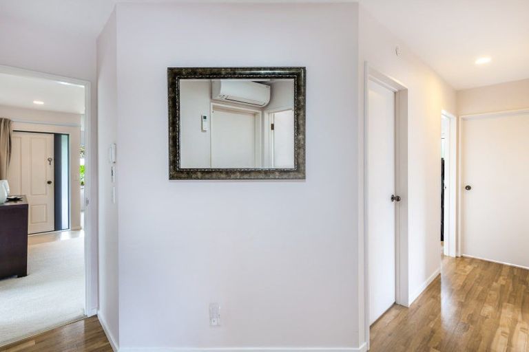 Photo of property in 35 Kinder Street, Acacia Bay, Taupo, 3330