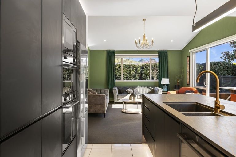 Photo of property in 16 Eagle Street, Welcome Bay, Tauranga, 3112