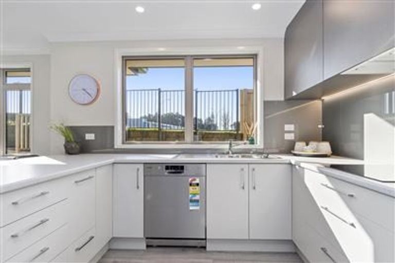 Photo of property in 7 Parau Drive, Bethlehem, Tauranga, 3110