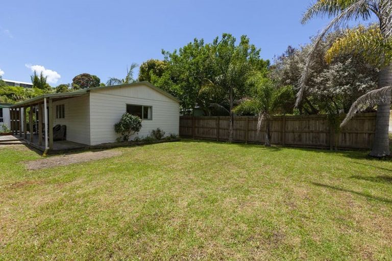 Photo of property in 25 Paradise Road, Coopers Beach, 0420