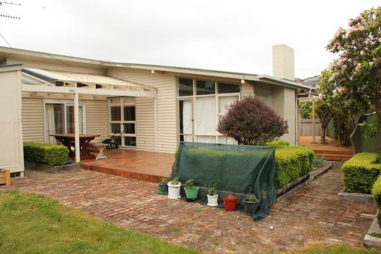 Photo of property in 5 Chudleigh Grove, Churton Park, Wellington, 6037