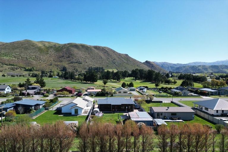 Photo of property in 41 Freyberg Avenue, Kurow, 9435