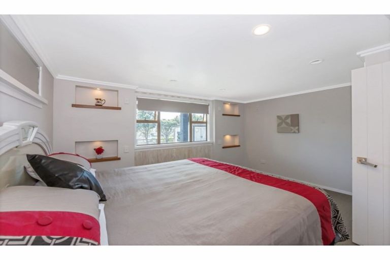 Photo of property in 10 Rishworth Avenue, Stanmore Bay, Whangaparaoa, 0932