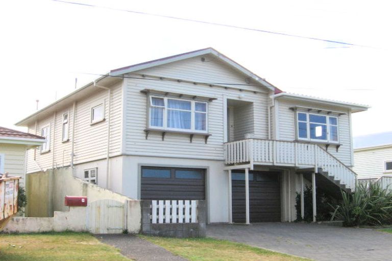 Photo of property in 2 Wentworth Street, Mornington, Wellington, 6021