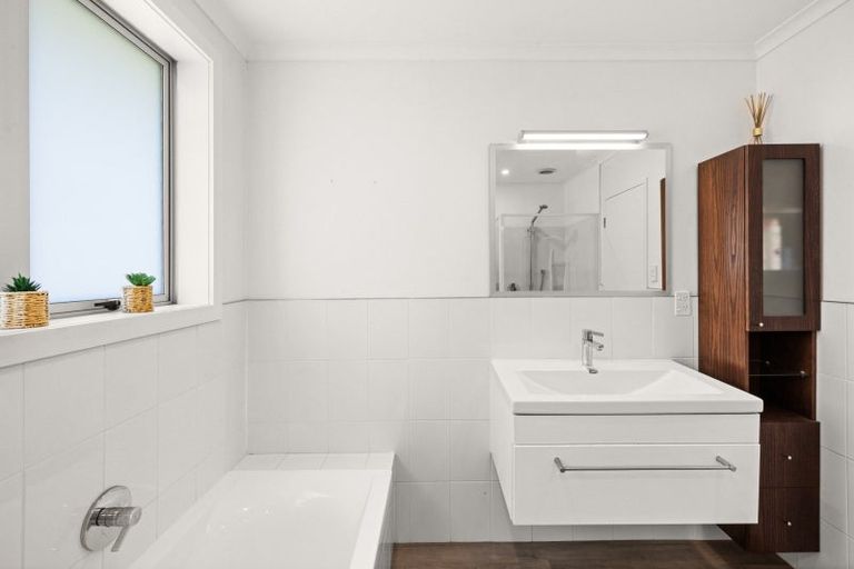 Photo of property in 512 Poplar Place, Akina, Hastings, 4122