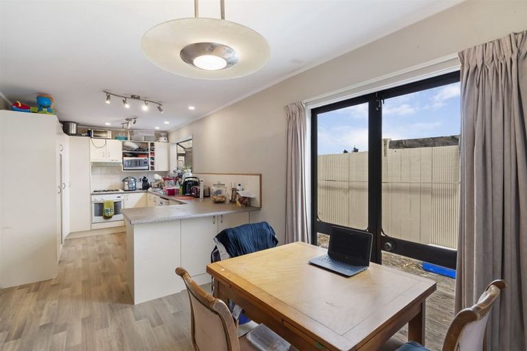 Photo of property in 67 Rosier Road, Glen Eden, Auckland, 0602