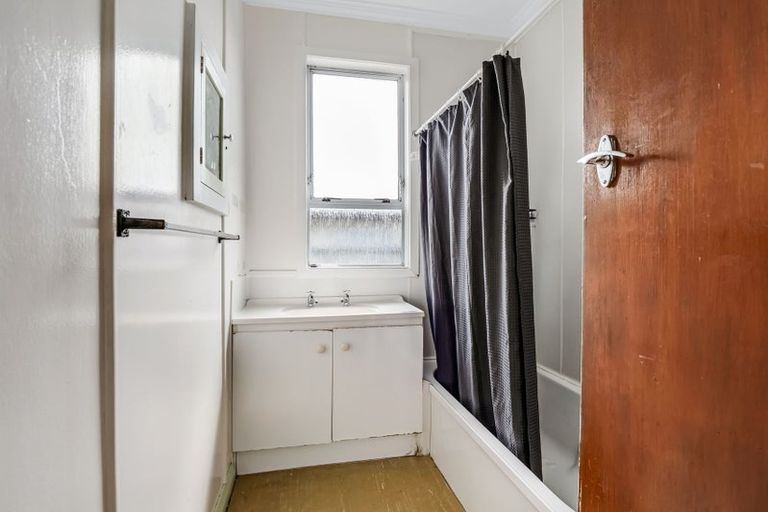 Photo of property in 9b Worcester Street, West End, Palmerston North, 4410