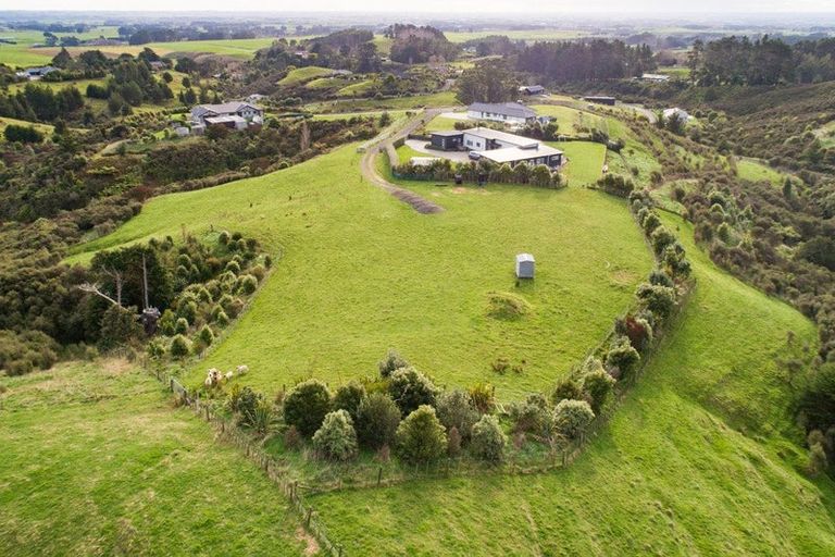 Photo of property in 98 Lacebark Drive, Linton, Palmerston North, 4472