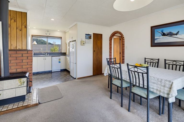 Photo of property in 296 Waikawa Road, Waikawa, Picton, 7220