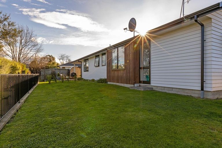 Photo of property in 23 Tarata Grove, Lansdowne, Masterton, 5810