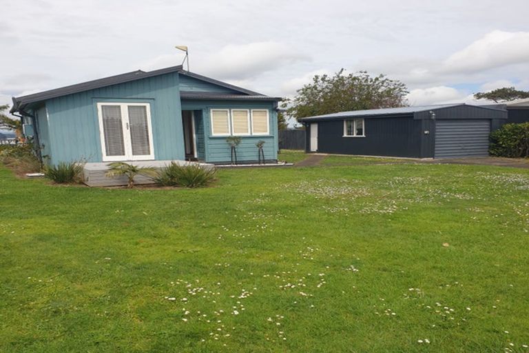 Photo of property in 60 Mclarin Road, Glenbrook, Waiuku, 2681