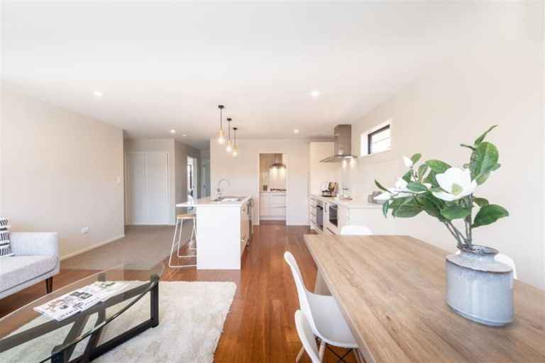 Photo of property in 3b Dickson Crescent, Hornby, Christchurch, 8042