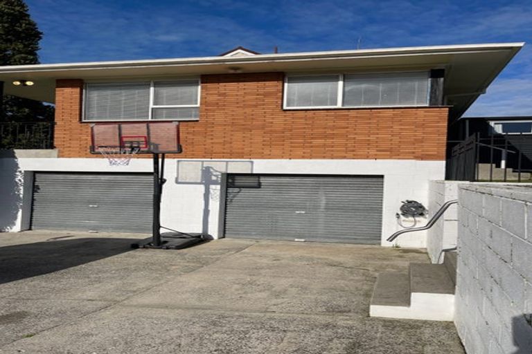 Photo of property in 8 Dunvegan Place, Dinsdale, Hamilton, 3204