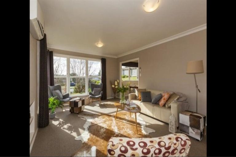 Photo of property in 48 Raumati Road, Raumati Beach, Paraparaumu, 5032