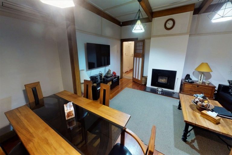 Photo of property in 556a Queen Street East, Levin, 5510