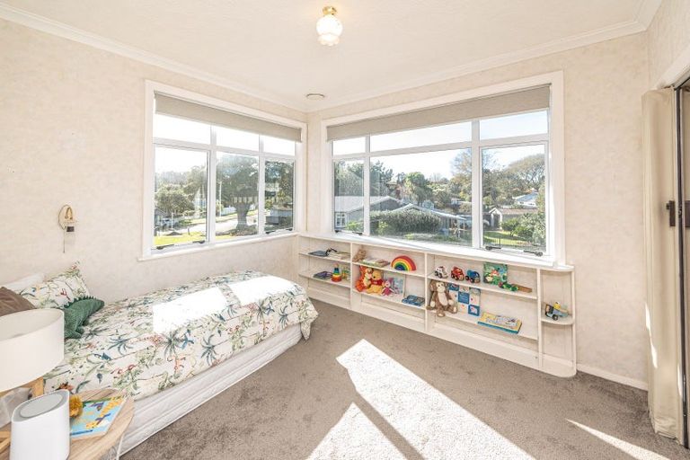 Photo of property in 14 Rawhiti Place, Saint Johns Hill, Whanganui, 4501
