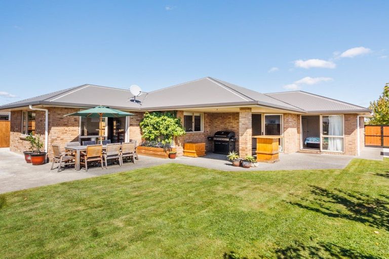 Photo of property in 23 Branigan Parade, Kelvin Grove, Palmerston North, 4414