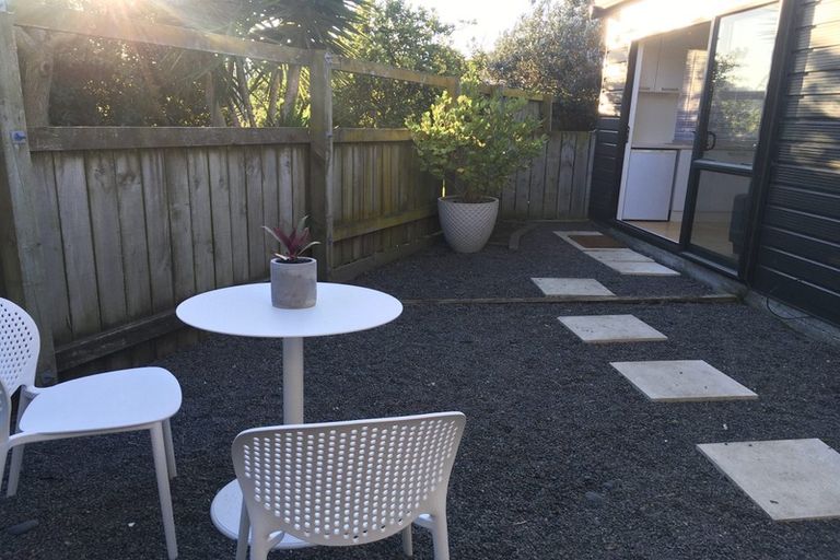 Photo of property in 23 Petane Road, Bay View, Napier, 4104