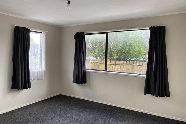 Photo of property in 18 Armada Drive, Ranui, Auckland, 0612