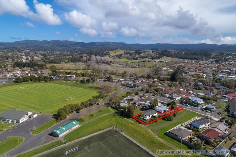 Photo of property in 2/106 Seymour Road, Sunnyvale, Auckland, 0612