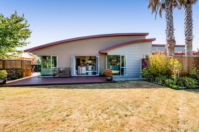 Photo of property in 2 Parkvue Drive, Bell Block, New Plymouth, 4312