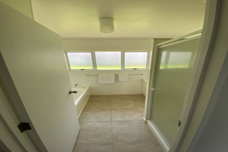 Photo of property in 2 Solea Road, Sunnyvale, Auckland, 0612