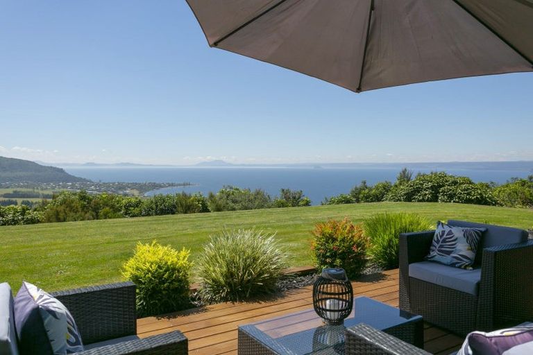 Photo of property in 21 Rangikatea Road, Omori, Turangi, 3381