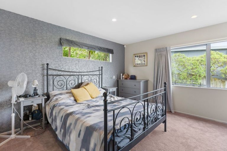 Photo of property in 14 Charlotte Way, Raumati South, Paraparaumu, 5032