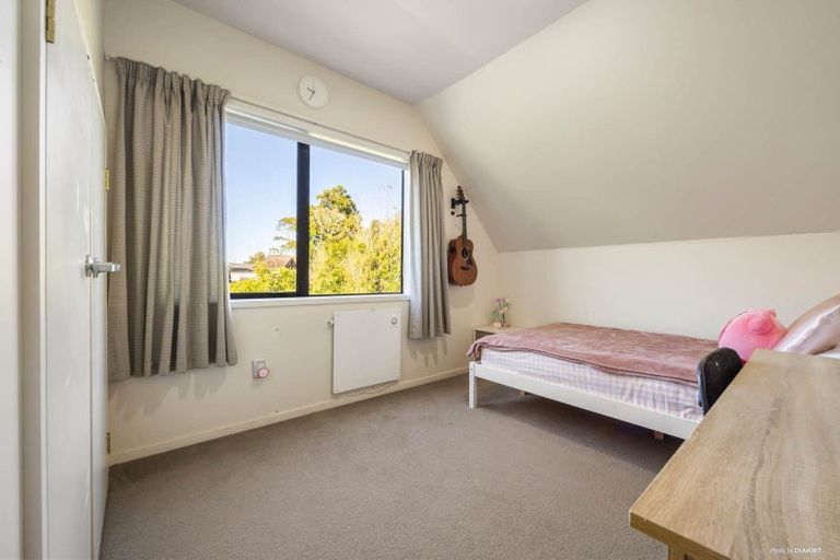 Photo of property in 2/6 Angelo Avenue, Howick, Auckland, 2014