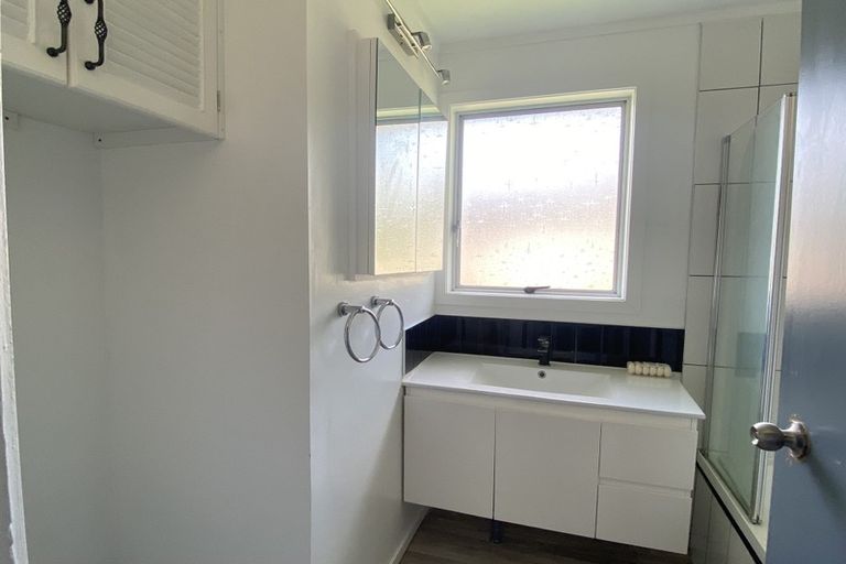 Photo of property in 67 Reynella Drive, Massey, Auckland, 0614