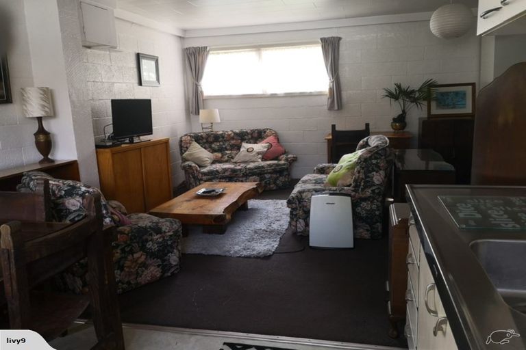 Photo of property in 11 Waimauku Station Road, Waimauku, 0812