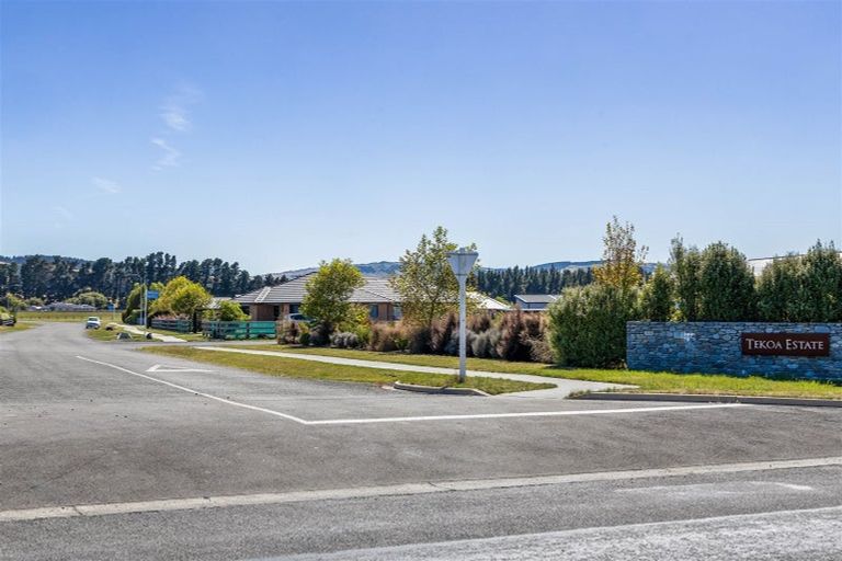 Photo of property in 33 Plover Avenue, Amberley, 7410