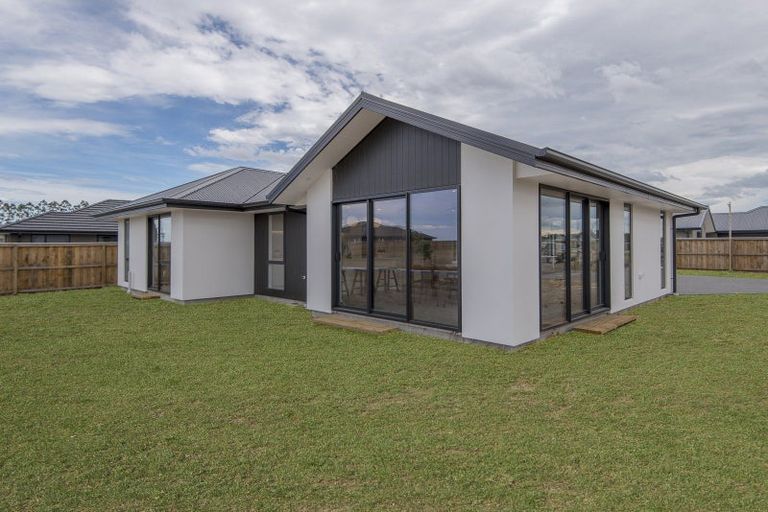 Photo of property in 26 Rosalind Avenue, Darfield, 7510