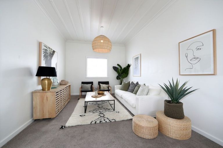 Photo of property in 202 Main Rd Clive, Clive, 4102