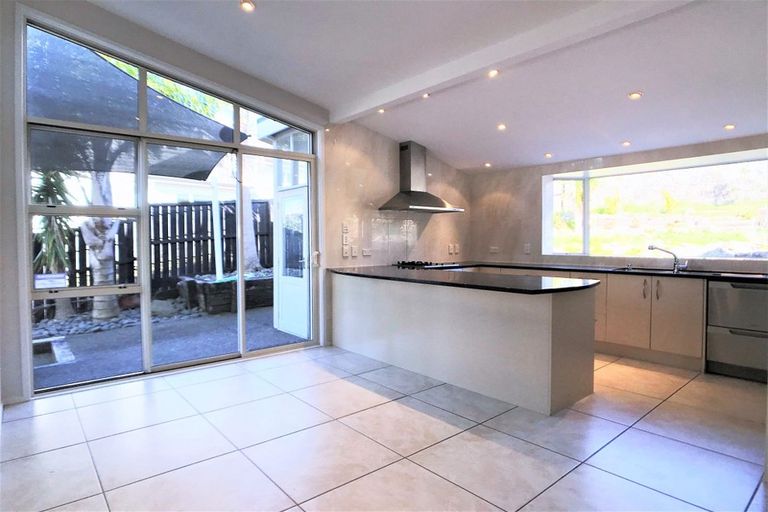 Photo of property in 88 Schnapper Rock Road, Schnapper Rock, Auckland, 0632