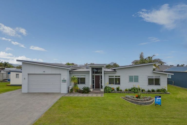 Photo of property in 4 Hawk Hill Crescent, Cooks Beach, Whitianga, 3591