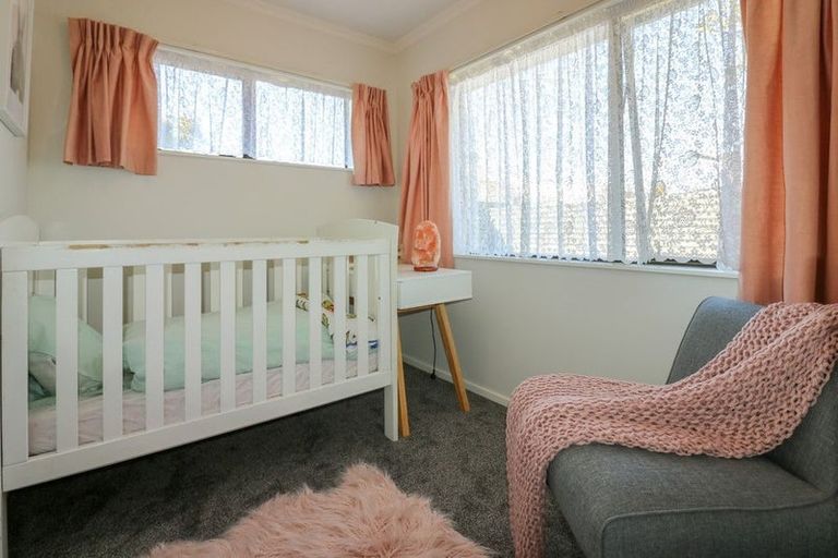 Photo of property in 1a Rutland Place, Milson, Palmerston North, 4414