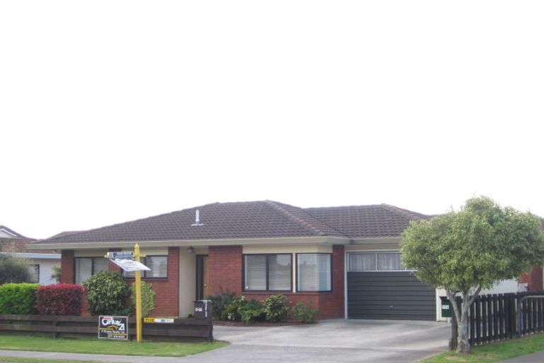 Photo of property in 77 Gloucester Road, Mount Maunganui, 3116